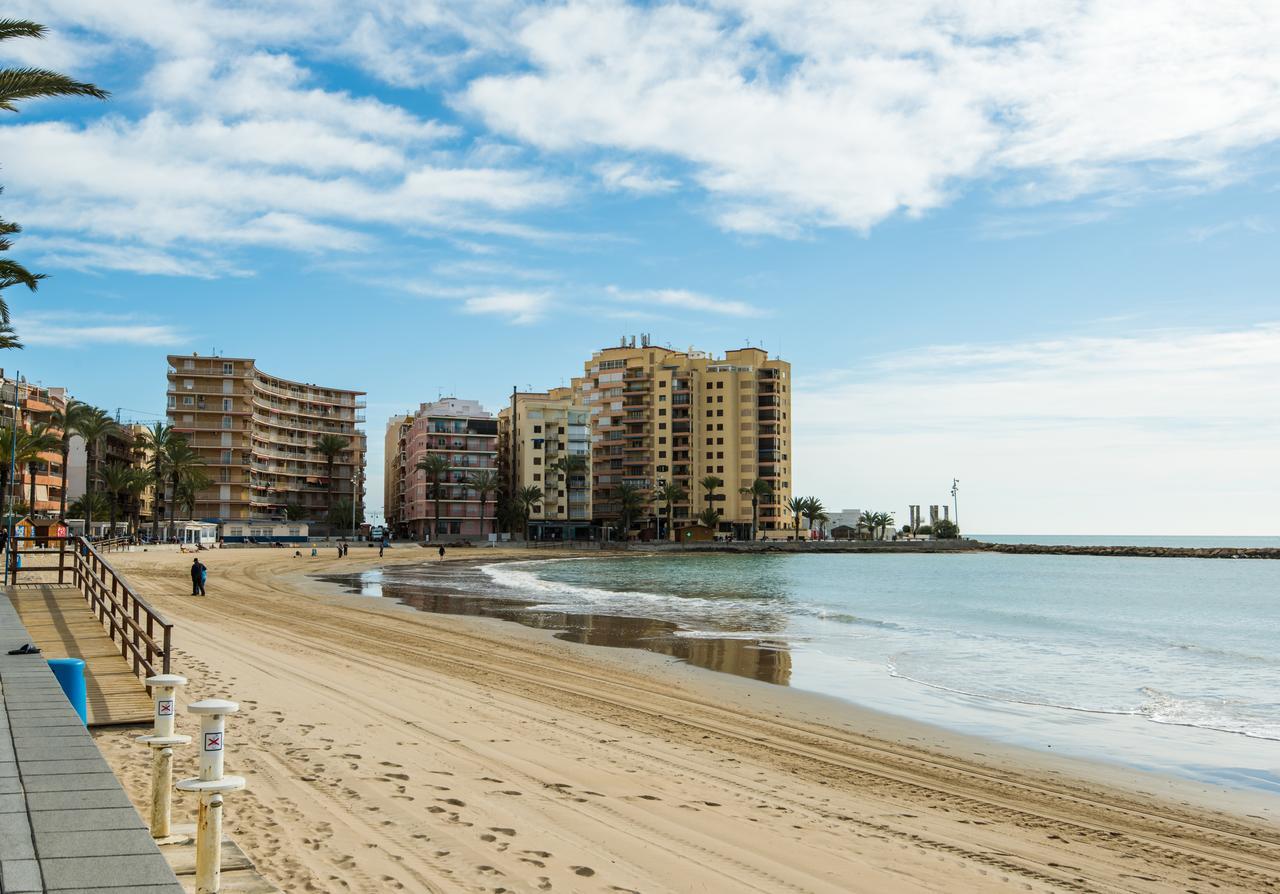 Casas Holiday - Playa Del Cura 1 또레비에하 외부 사진