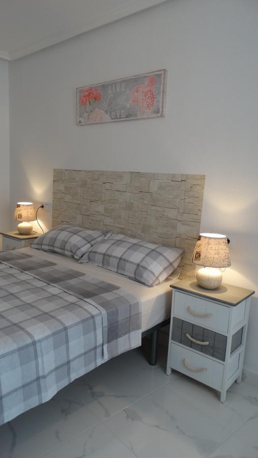 Casas Holiday - Playa Del Cura 1 또레비에하 외부 사진